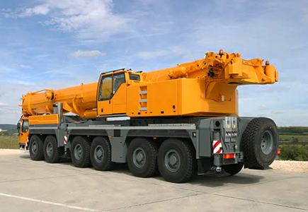 Liebherr (Либхер) LTM 1250 250 тонн, вид сбоку