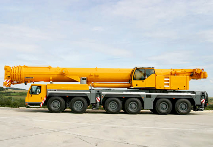Liebherr (Либхер) LTM 1250 250 тонн, вид слева